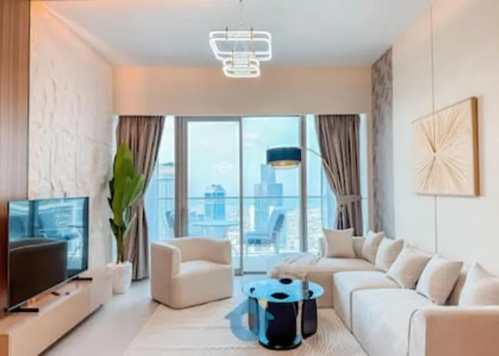 5603Gr Ultra Modern Two Bedroom Home In Downtown