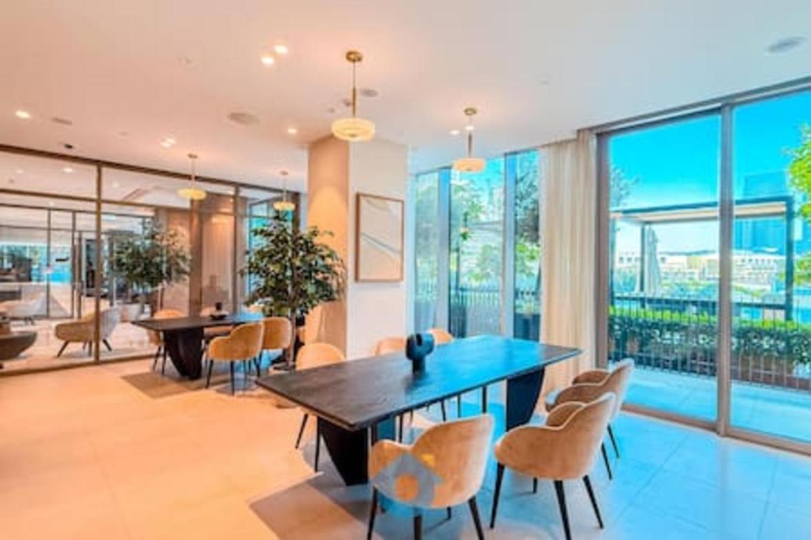 Apartment 5603gr Ultra Modern Two Bedroom In Downtown Dubai