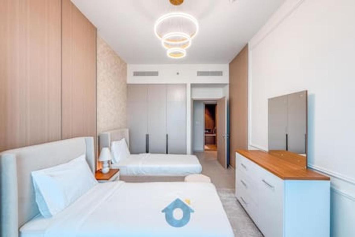 Apartment 5603gr Ultra Modern Two Bedroom In Downtown
