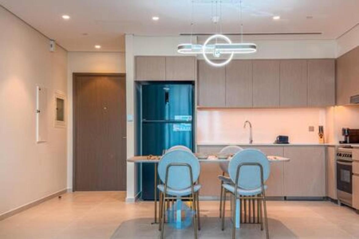 Apartment 5603gr Ultra Modern Two Bedroom In Downtown *
