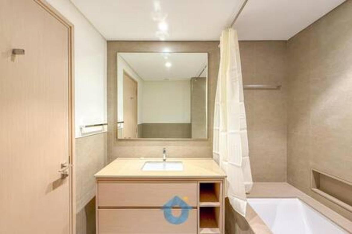 Apartment 5603gr Ultra Modern Two Bedroom In Downtown Dubai