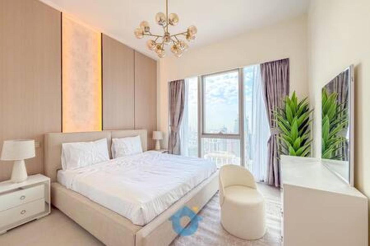 5603gr Ultra Modern Two Bedroom In Downtown Apartment *