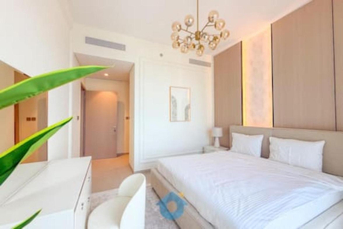 Apartment 5603gr Ultra Modern Two Bedroom In Downtown Dubai